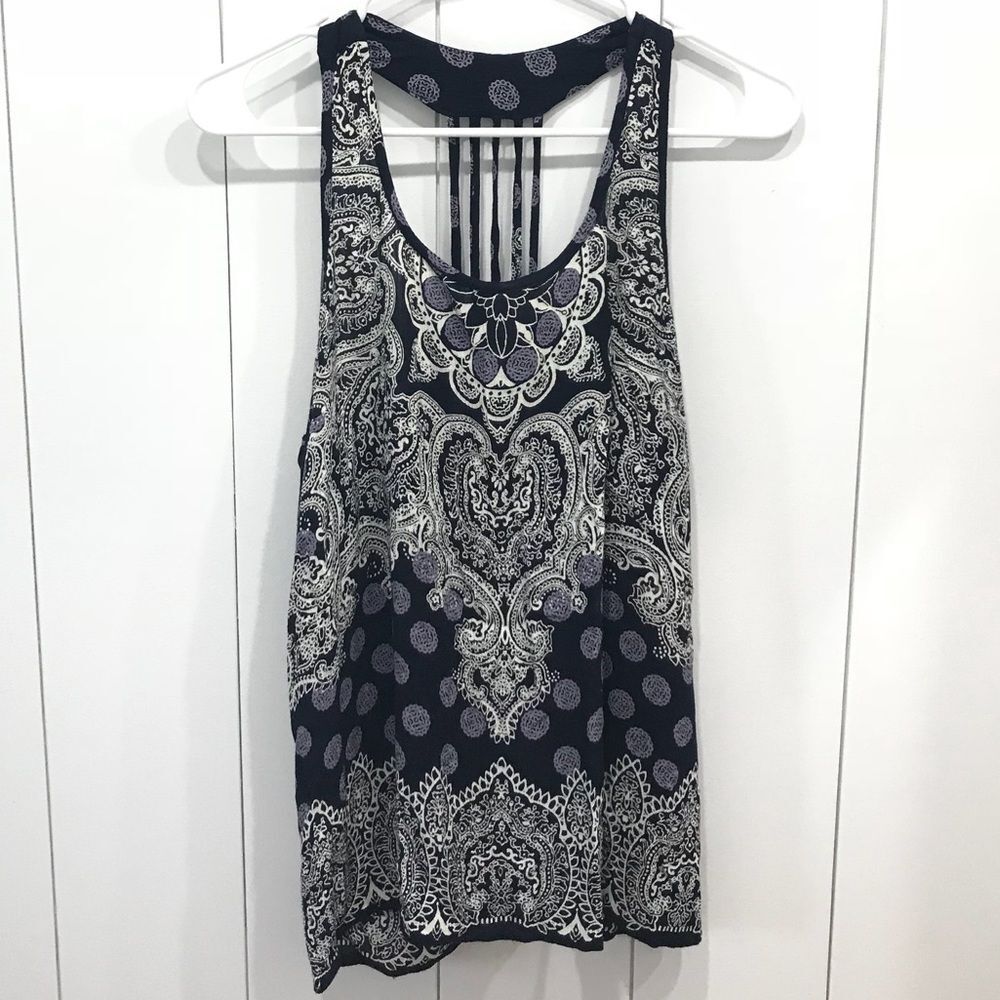 Gorgeous patterned tank top - like new!